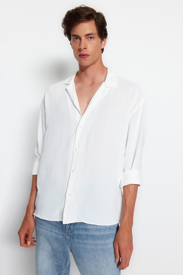Beyaz Oversize Fit Apaş Yaka Yazlık Keten Görünümlü Gömlek TMNSS23GO00053 - 2
