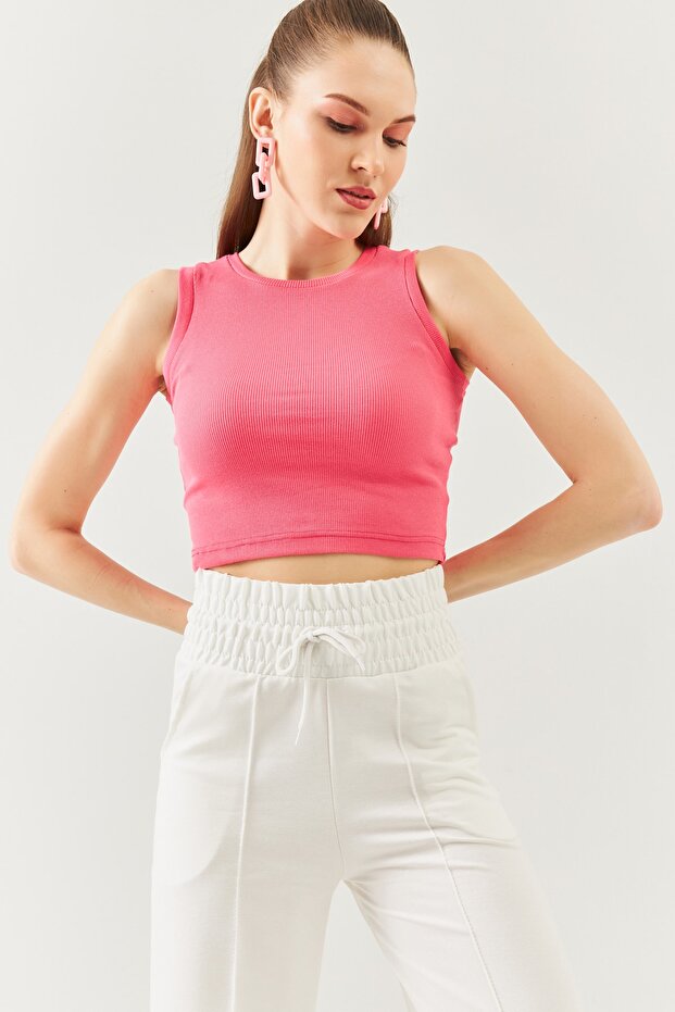 Pink Crew Neck Fitted 100% Cotton Camisole Flexible Crop Blouse