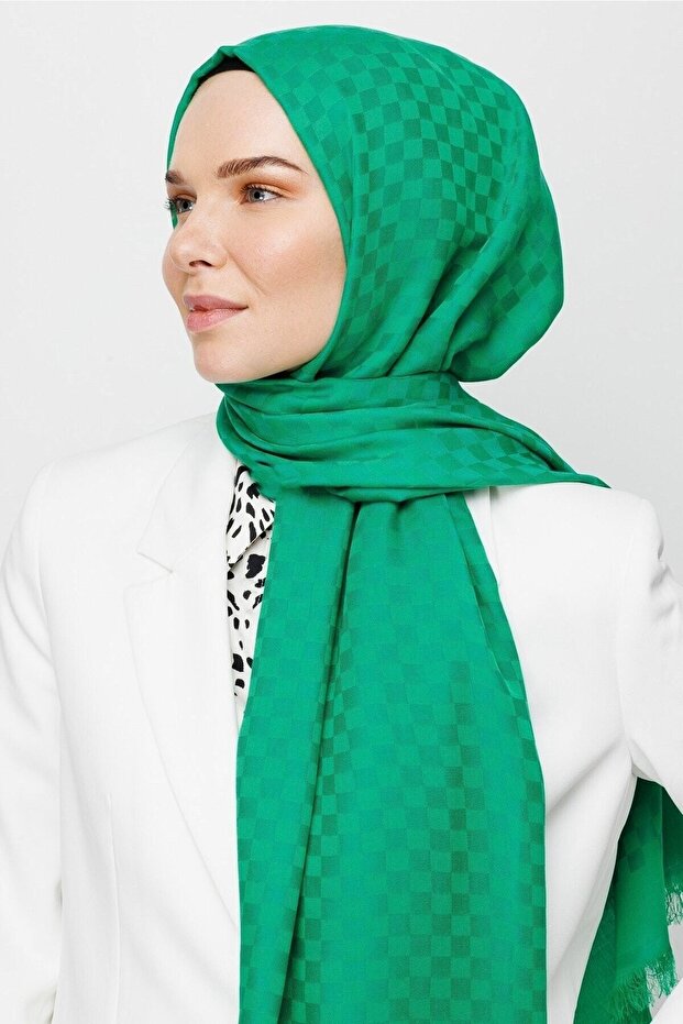 شال جاكار قطني بنمط مربع أخضر من بينيتون