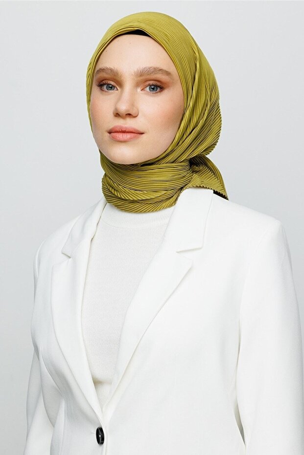 وشاح مطوي باللون الأخضر الزيتوني - 8