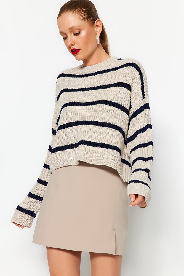 Bej Crop Geniş Kalıp Basic Çizgili Triko Kazak TWOAW23KZ00390 - 2