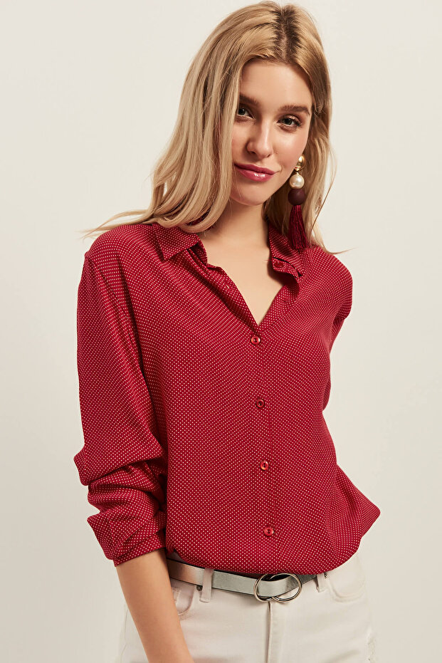 Rotes Casual Viskose-Hemd mit kleinen Punkten für Damen OLA-G10654 - 4