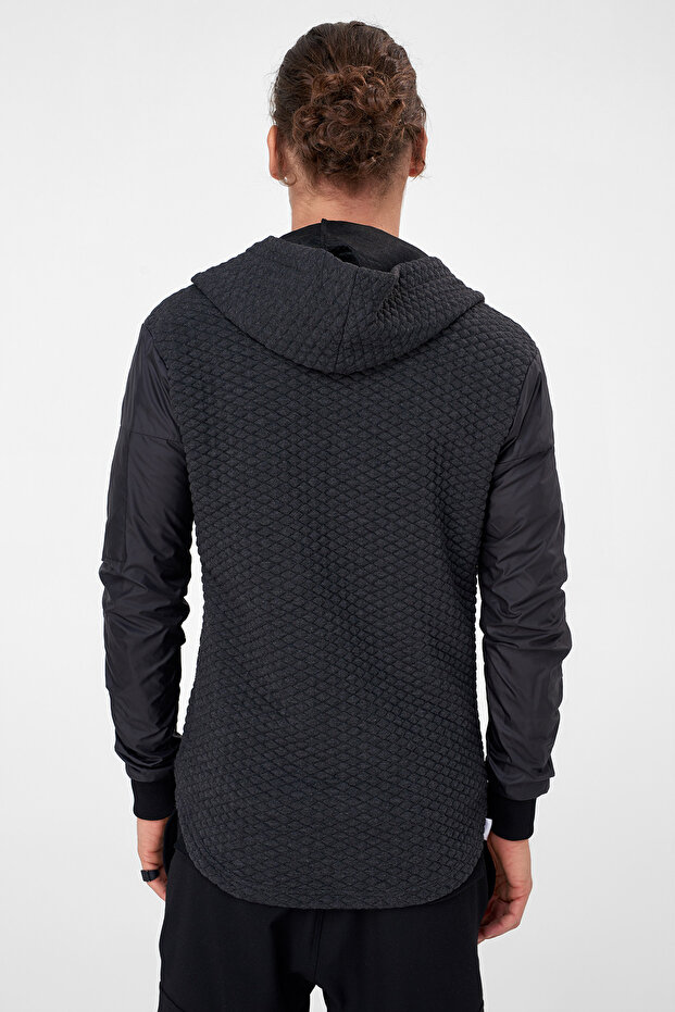 Eksi 1 Siyah Erkek Sweatshirt-Dokulu Kumaş Panelli Kolu Büzgülü Kapüşonlu Street-Style - 5