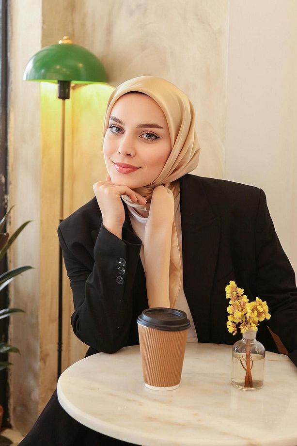Miray Düz Renk Eşarp - Kristal-gold-3 - 2