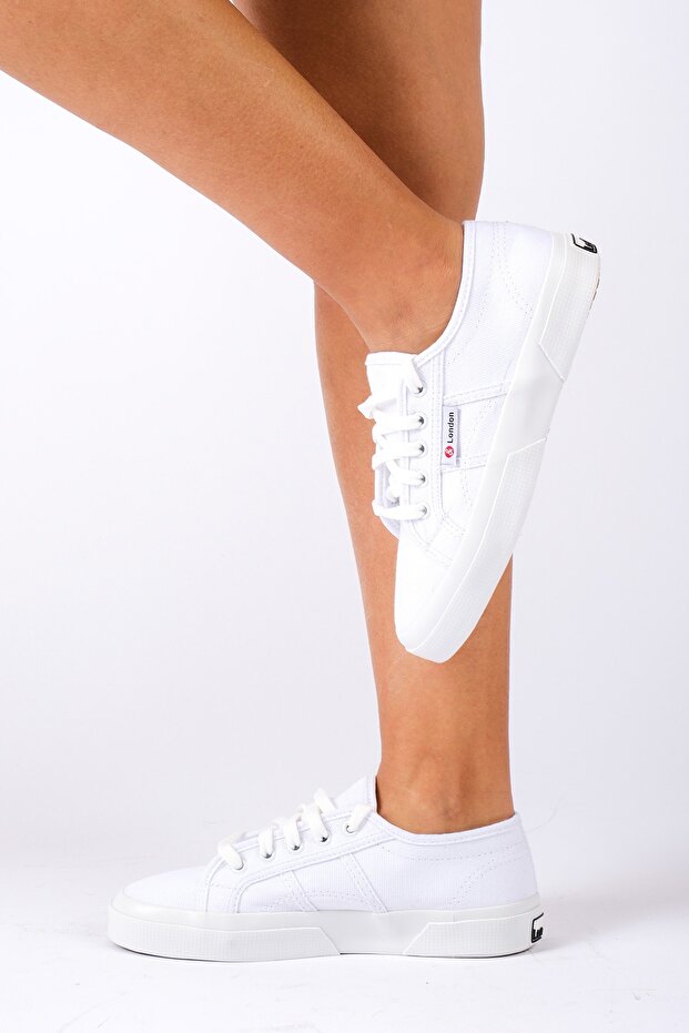 حذاء رياضي بنعل مسطح - 3