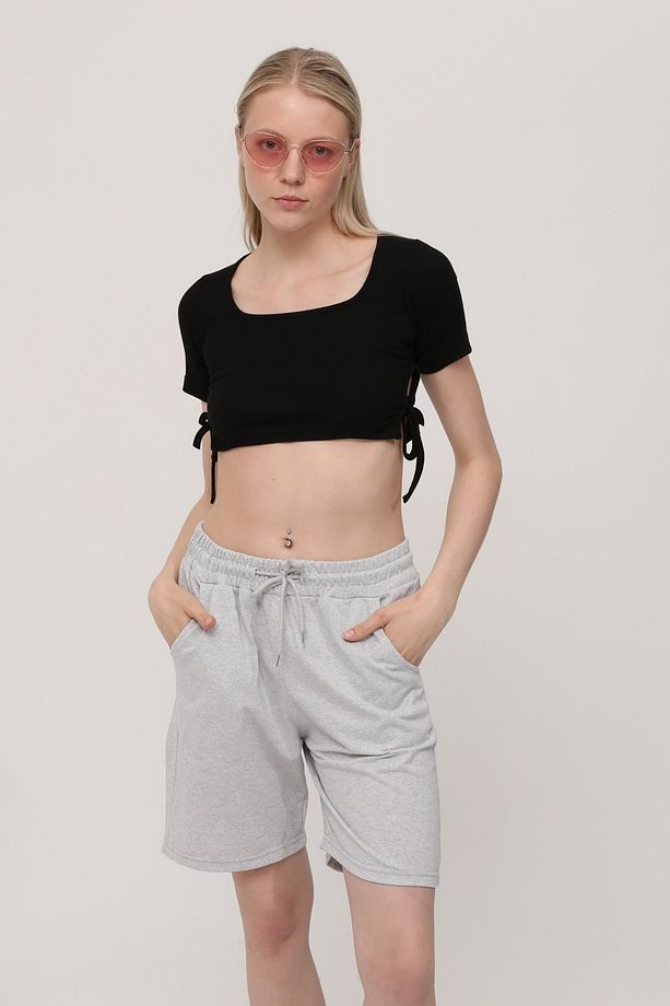 Gri Kadın Oversize Unisex Spor Bermuda Şort - 1