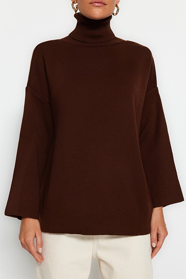 Brauner Basic-Strickpullover mit weitem Schnitt TWOAW23KZ00206 - 4