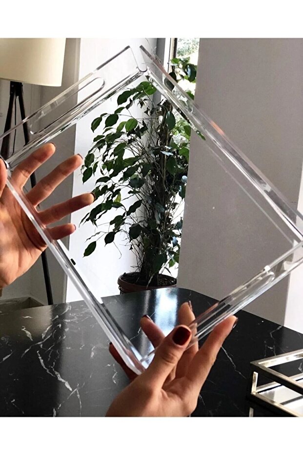 صينية بتصميم شبكي شفاف - 2