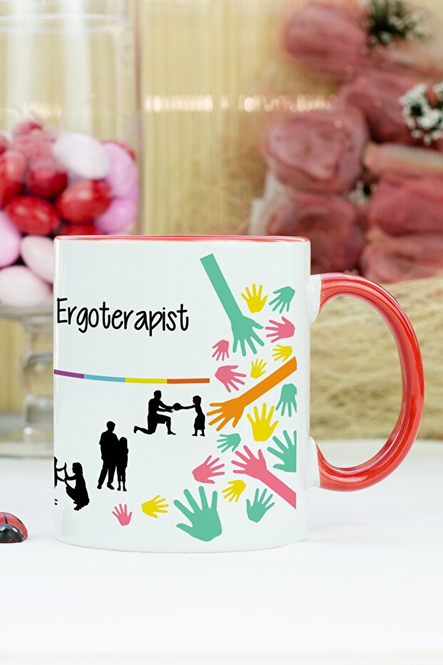 كوب Ergoterapist باللون الأحمر
