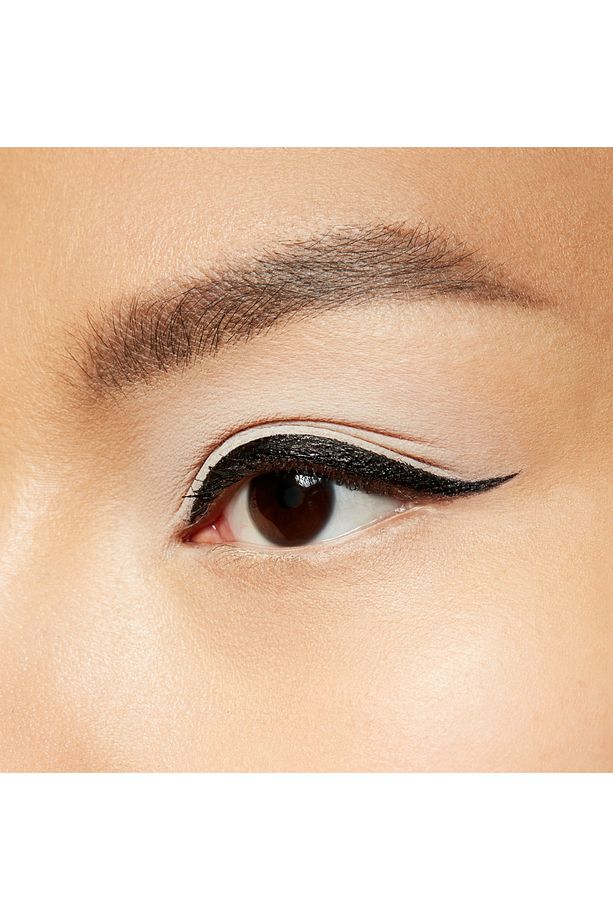 Yüksek Pigmentli Göz Farı - Eye Shadow Gesso 1.5 G - 4