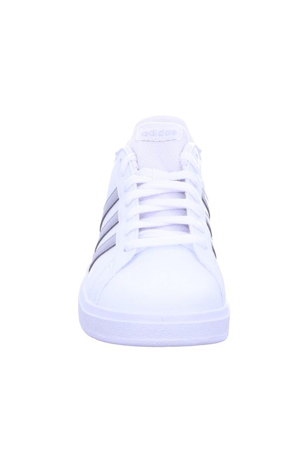 Adidași - 3