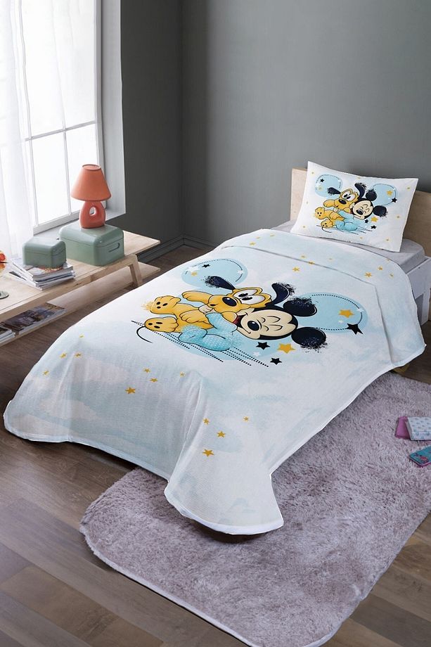 Mickey Ve Dostu Goffy Desenli Tek Kişilik Pike Takımı Ve Yatak Örtüsü - 1