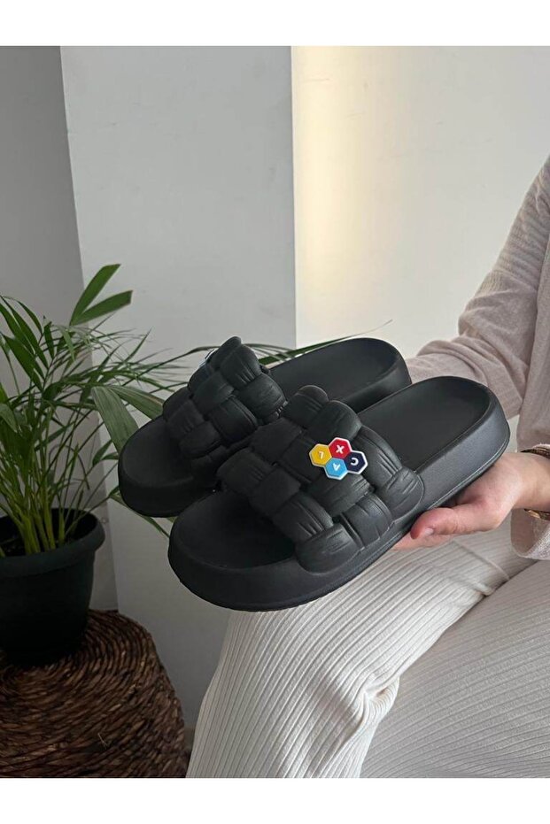 Women's Luxury Lightweight and High Sole Non-Slip Sticker Patterned Daily Beach Sea Pool Bath Slippers