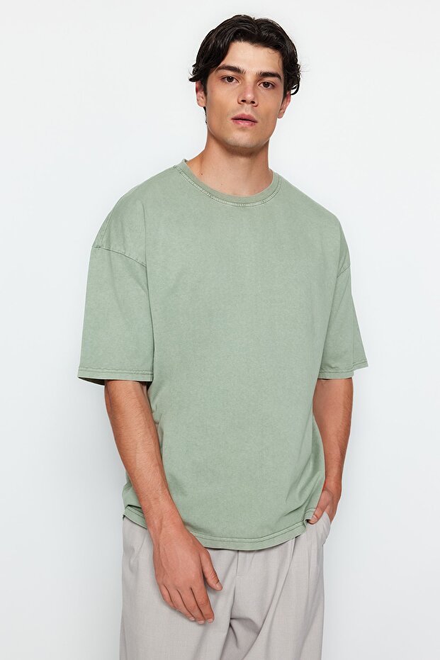 Yeşil Oversize/Geniş Kesim Soluk Efekt %100 Pamuk Kalın T-Shirt TMNSS23TS00153 - 4