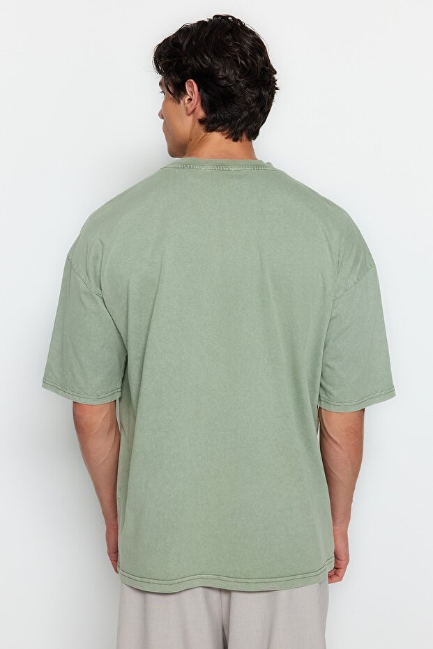 Yeşil Oversize/Geniş Kesim Soluk Efekt %100 Pamuk Kalın T-Shirt TMNSS23TS00153 - 2