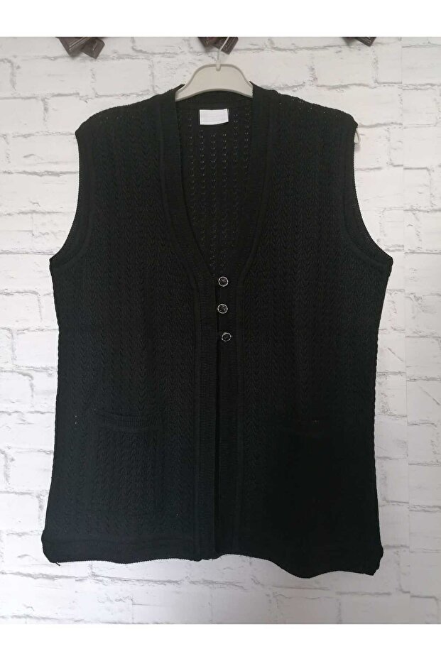Openwork, steel knitted, 30% wool, 70% acrylic V-neck 3 buttons, seasonal, 2 pockets, short vest