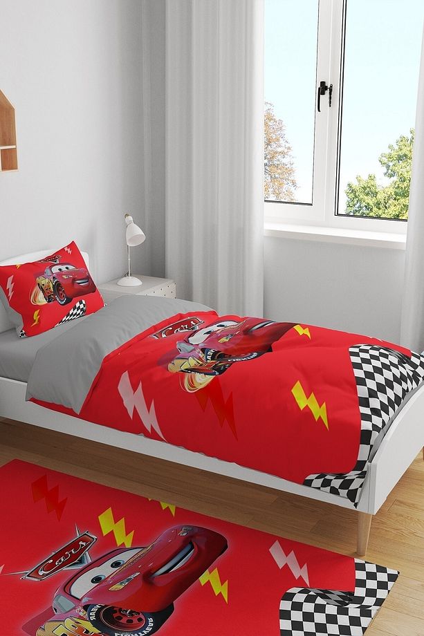 Yarışçı Kırmızı Mcqueen Desenli Tek Kişilik Bebek Çocuk Nevresim Seti - 2