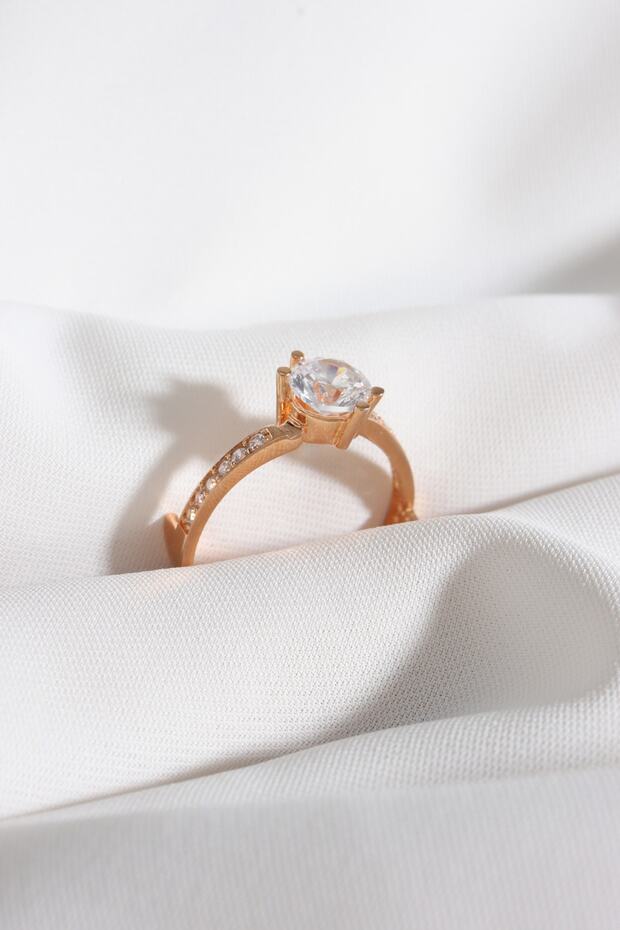 خاتم ذهبي بحجر واحد - 1