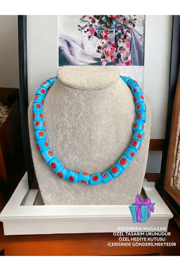 BIZIZMODA Basement Glass Bead Serenay Glass Necklace Evil Eye Bead Necklace