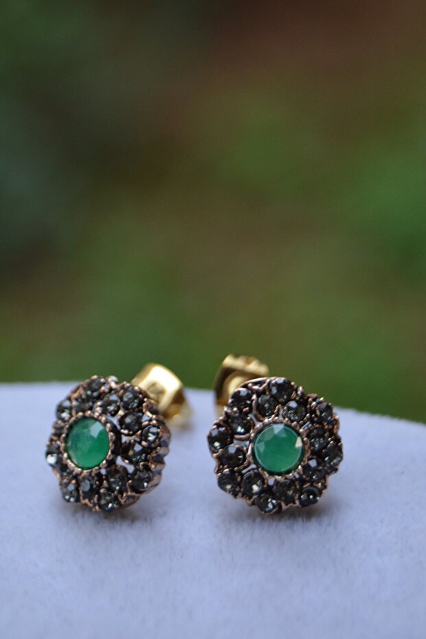Authentic Green Emerald Ladies Studded Earrings
