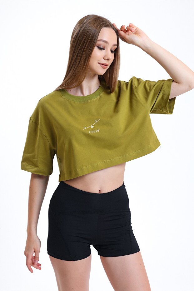 Nakışlı Crop Boy Basic T-Shirt - 4