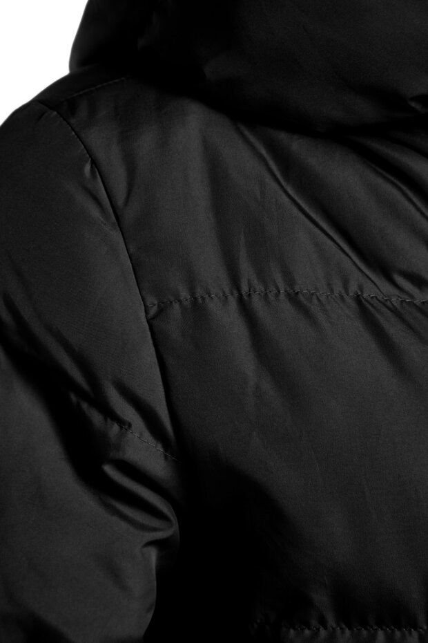Czarna kurtka puchowa Regular Fit z zapięciem na zatrzaski z boku, wodoodporna i długa TWOAW24MO00044 - 7