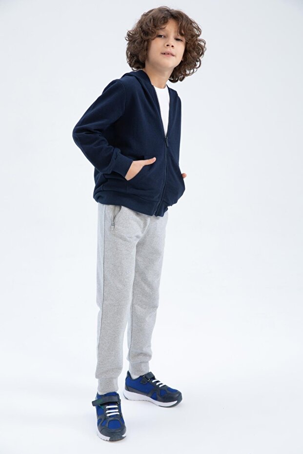 بدلة رياضية للأولاد مزودة بجيب بسحاب أساسي - 2