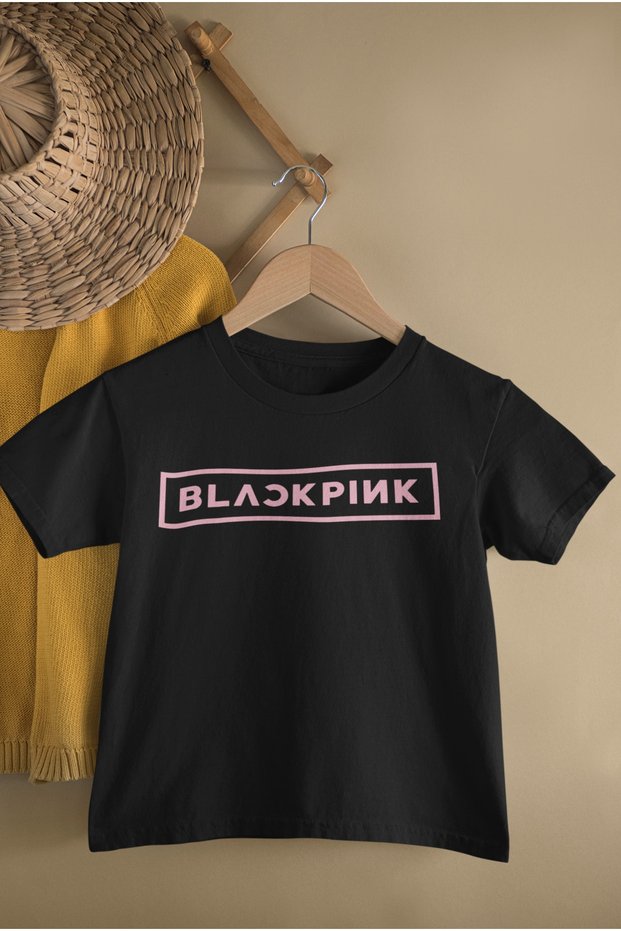 BOY & GIRL CREW NECK BLACKPINK PRINTED STANDARD FIT TSHIRT