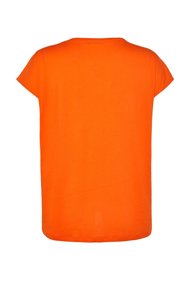 Turuncu Relaxed V Yaka Yırtmaçlı %100 Pamuk Örme T-Shirt TBBSS22BF0036 - 8