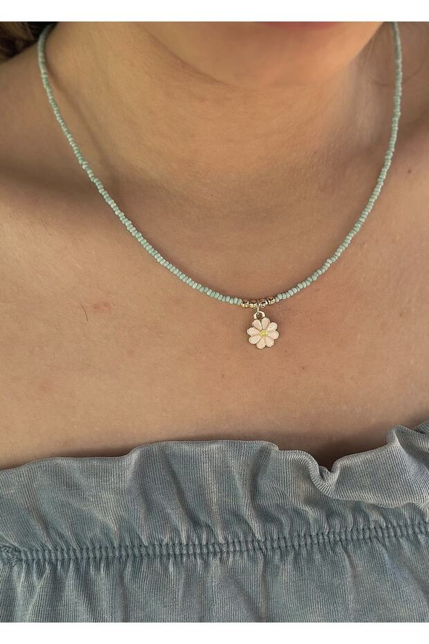 Turquoise Daisy Sand Necklace