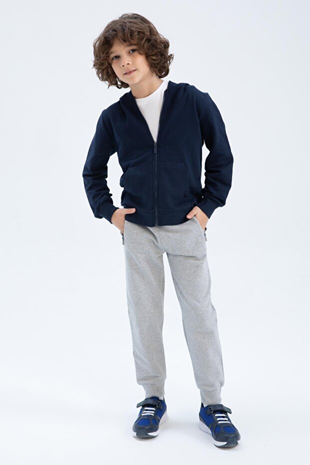 بدلة رياضية للأولاد مزودة بجيب بسحاب أساسي - 1