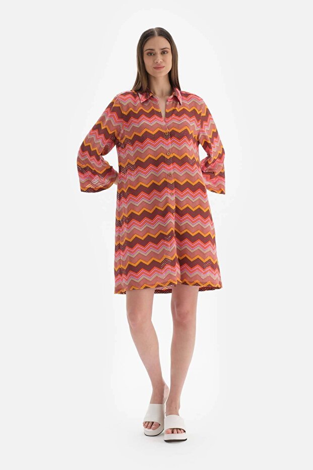 Csempe - narancssárga ing - 7