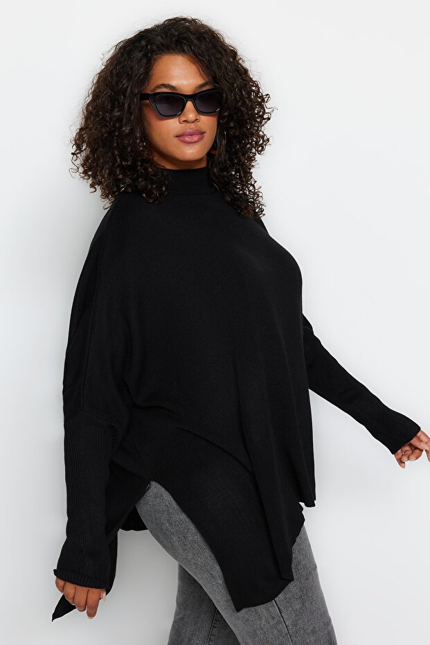 Relax Fit Czarny sweter dzianinowy - kołnierz stójka i rozcięcie Tbbaw24An00032 - 2