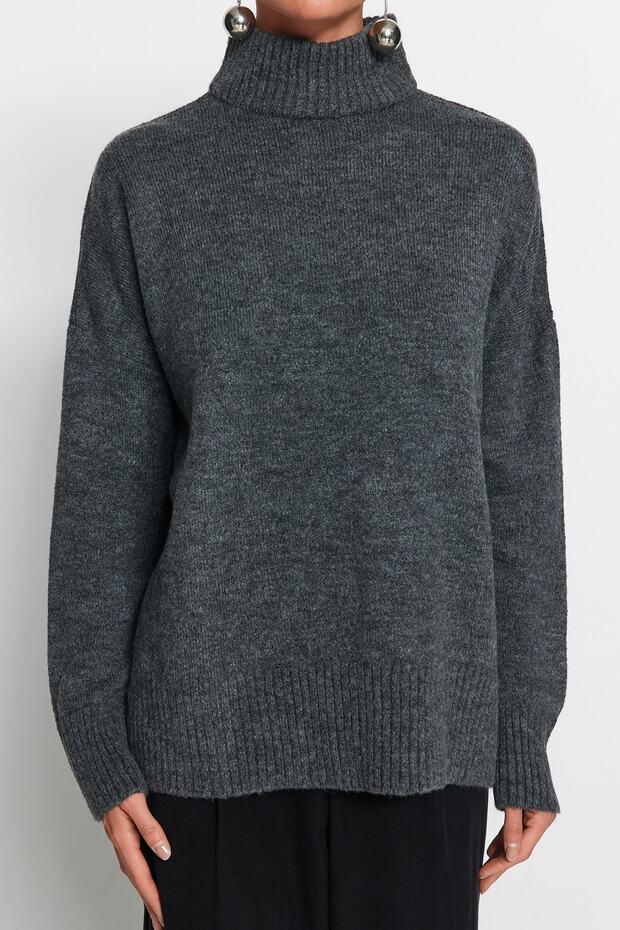 Anthrazitfarbener Strickpullover mit breiter Passform – weich strukturiert TWOAW23KZ00469 - 8