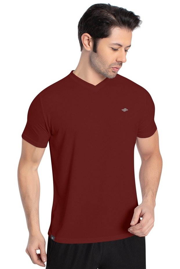 V-Neck Men's Claret Red Sports T-shirt - 7136-07