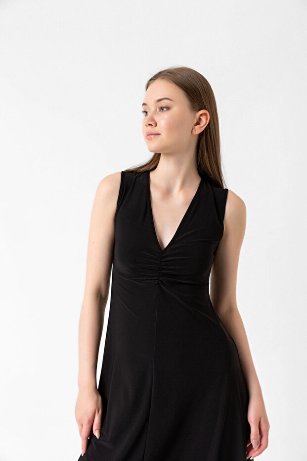 Siyah V Yaka Elbise - 4