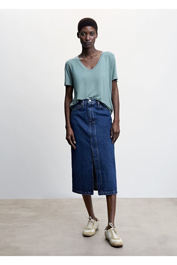 V Yaka Dökümlü Tişört - 2