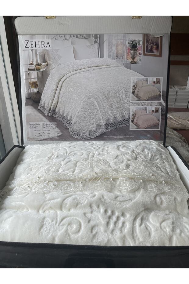 Fransız Dantelli Battaniye Seti - 2