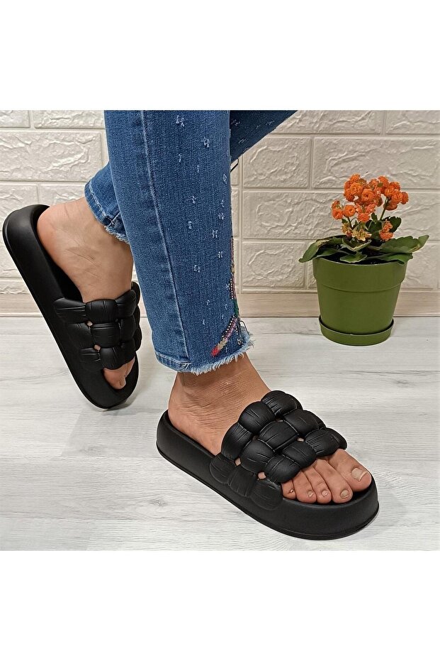 0127 Black Lightweight Comfortable Daily Pool Beach Women's Slippers