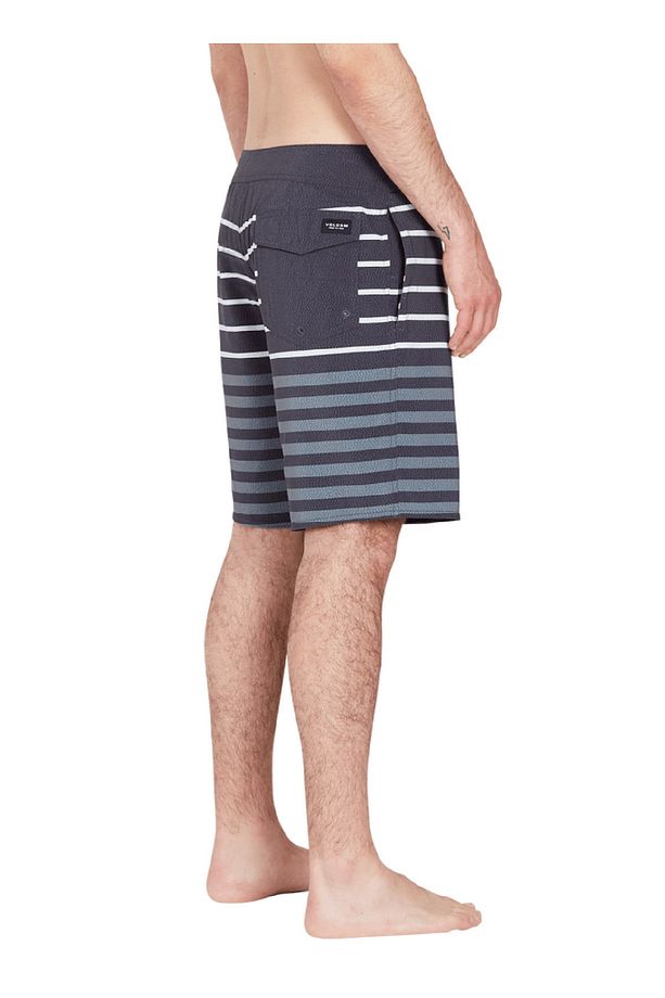 Siyah Erkek Kısa Şort Mayo A0812310_Volcom Quarta Static Mod 1 - 3