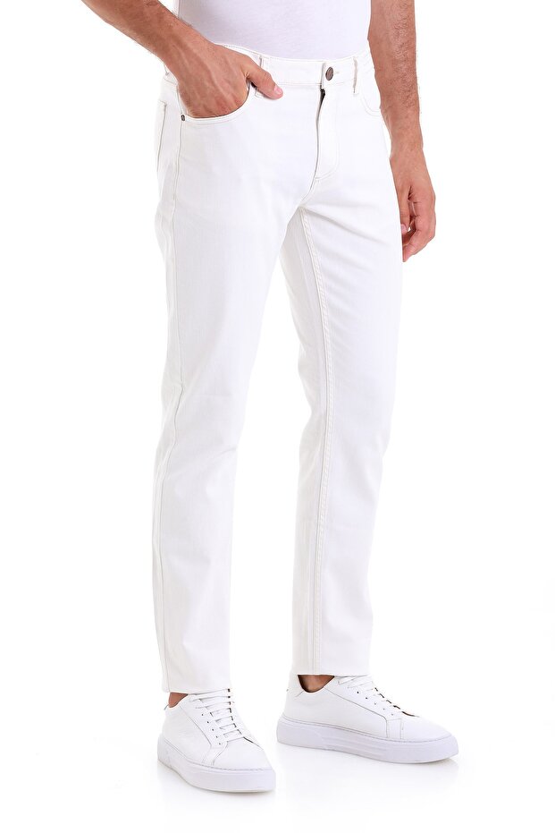White Dynamic Fit Straight Cotton 5 Pocket Jeans