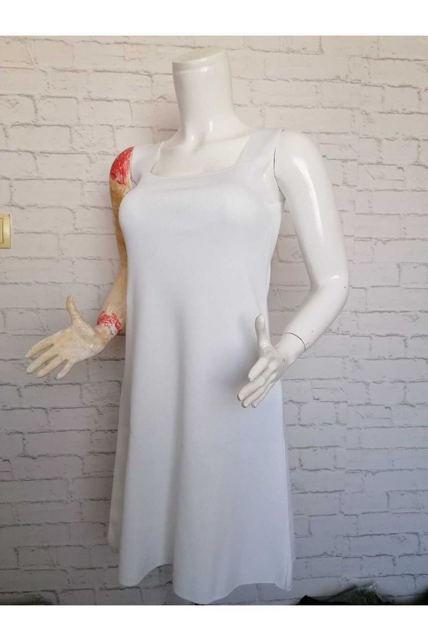 Square collar, downward expanding model, 1st quality knitwear knitted 50% cotton 50% acrylic, dress