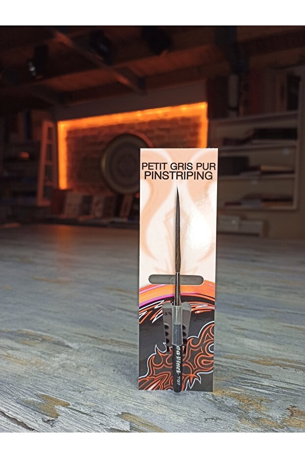 707 Series Petit Gris Pur Pinstriping Squirrel Hair Extra Long Brush