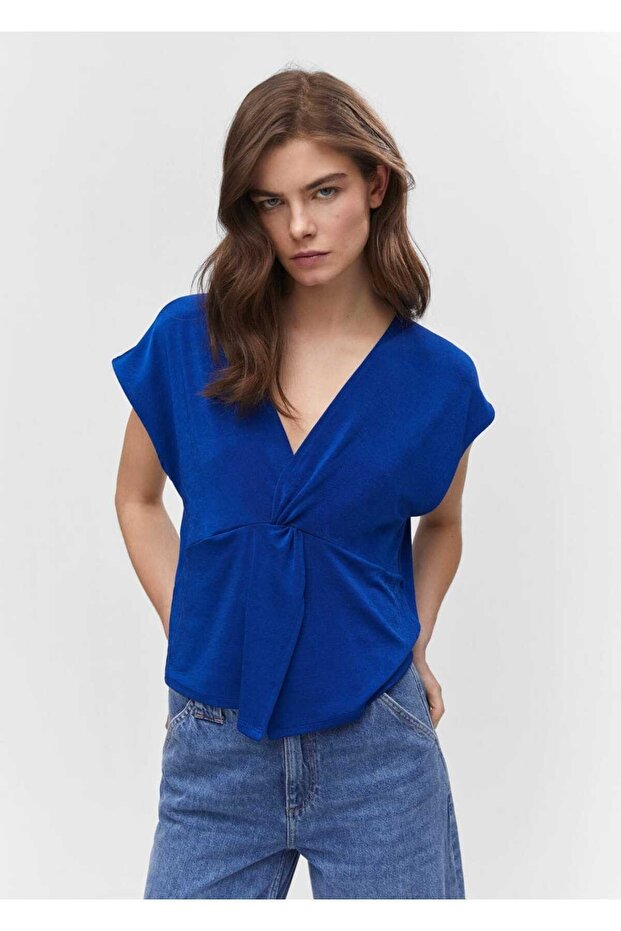 Düğüm detaylı tişört - 1