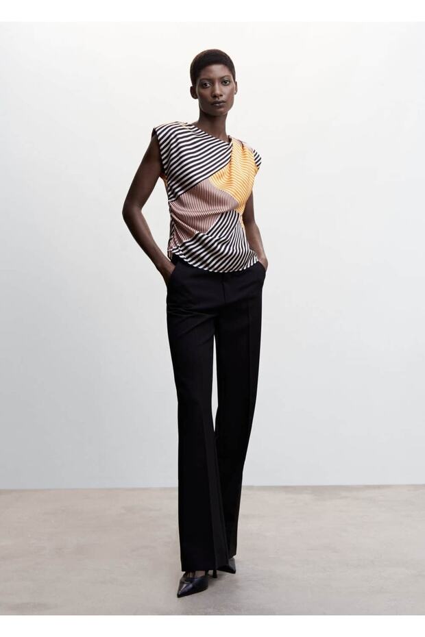 Vatkalı Desenli Bluz - 2