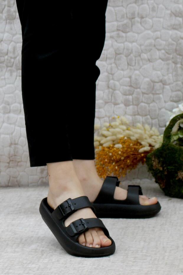 EZ0095 Beach Sea Pool Slippers Light Comfortable Flexible Women's Slippers