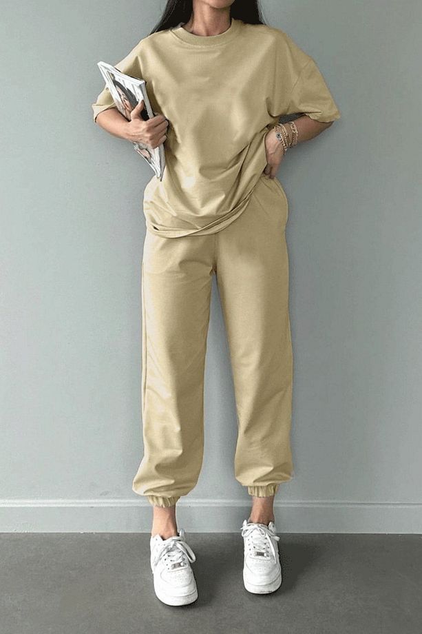 Basic T-Shirt Eşofman Altı Jogger - Bej Düz Alt Üst Eşofman Takımı Oversize Bisiklet Yaka - 1