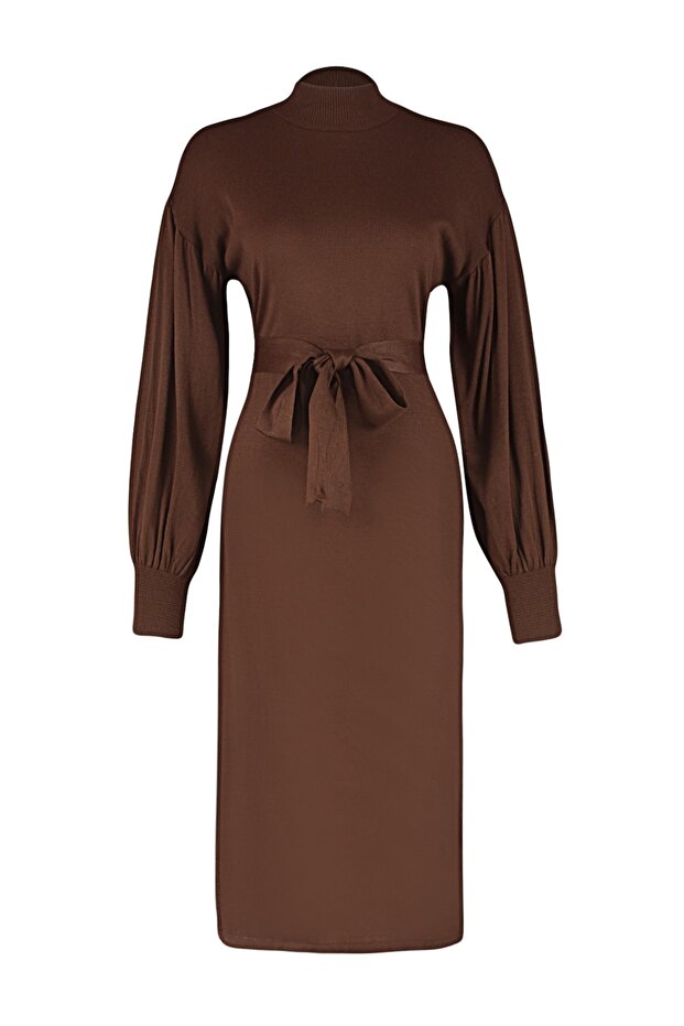 Hnědé úpletové šaty s polovičním rolákem s balonovým rukávem TCTAW24EB00023 - 7