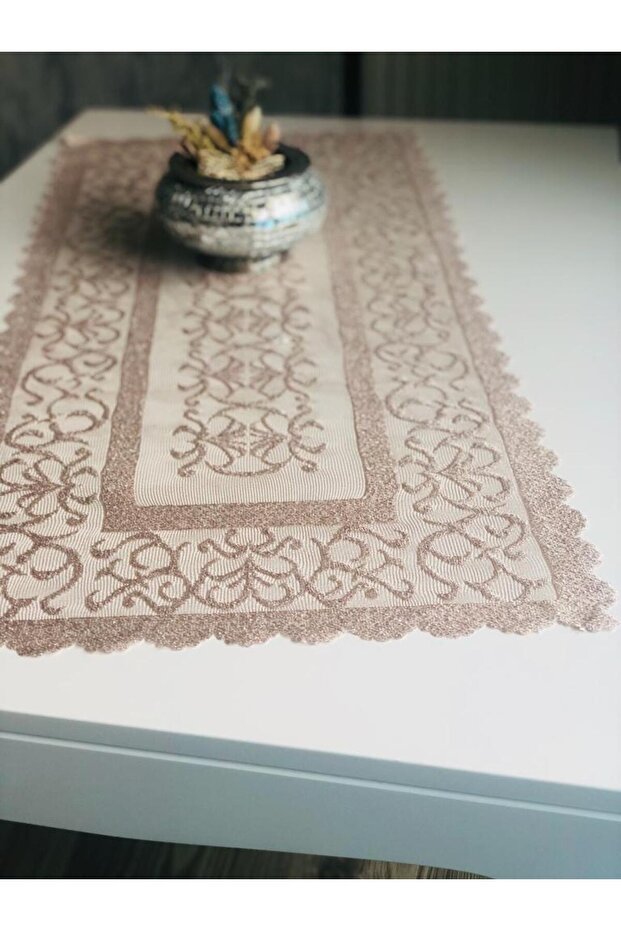 غطاء عداء قصير من التول المحبوك بنمط عثماني 40 × 90 (بني)