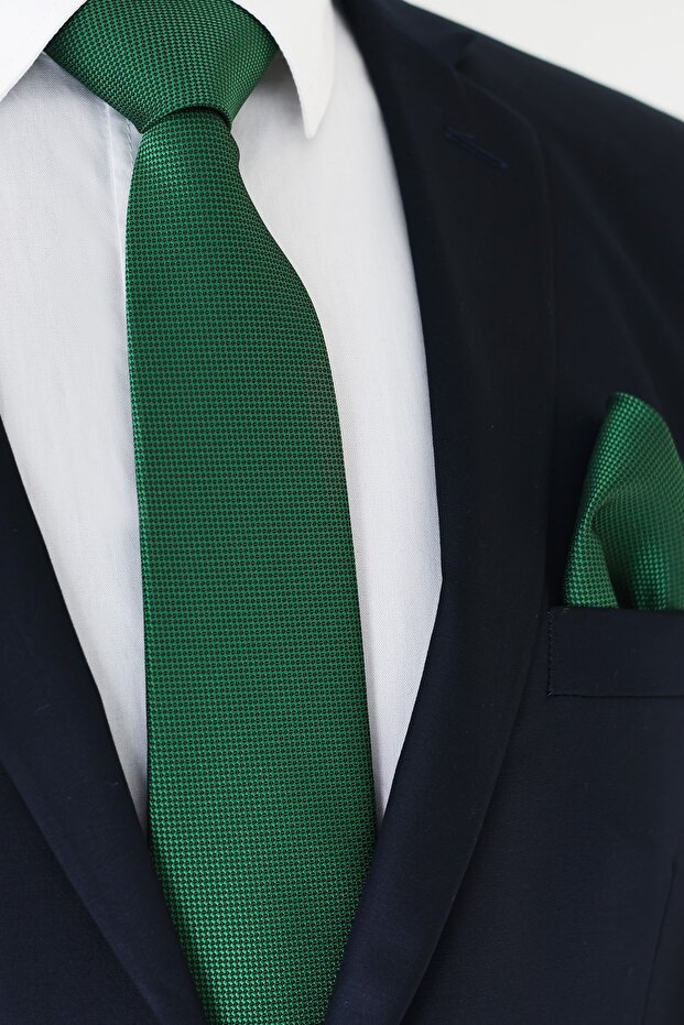 Hand Made 7.5 cm Green Color Tie Handkerchief